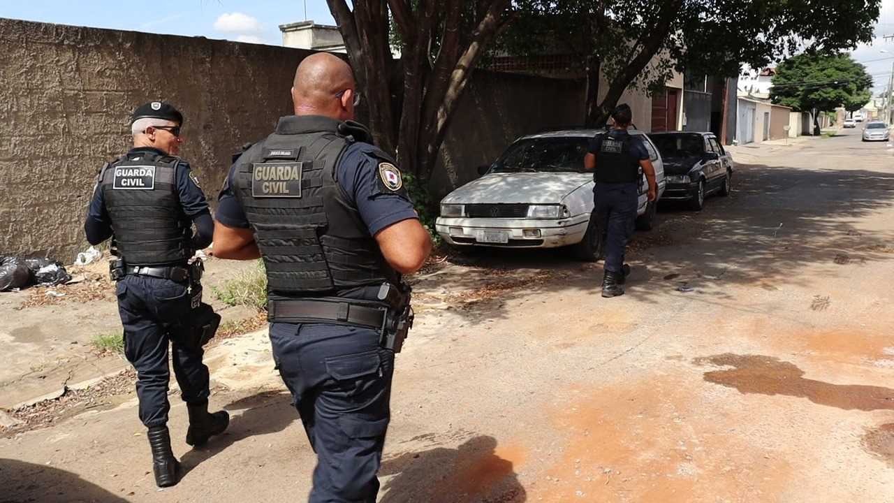 Guarda Municipal Remove Veículos Abandonados Em Vias Públicas De Sete Lagoas Tecle Mídia 4174