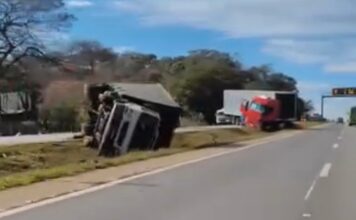 Acidente entre carreta e caminhão interdita a BR-040 no sentido Sete Lagoas