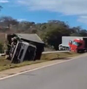 Acidente entre carreta e caminhão interdita a BR-040 no sentido Sete Lagoas