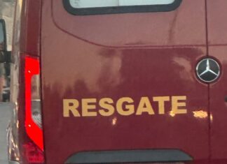 Motociclista sofre acidente com carro e recusa atendimento dos Bombeiros em Sete Lagoas
