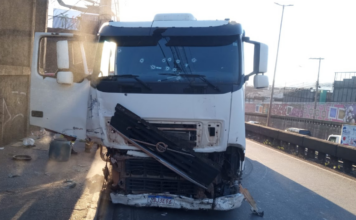 Caminhoneiro é baleado após perseguição policial e sequência de batidas no Anel Rodoviário de BH