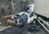 Idoso morre preso às ferragens após colisão entre carro e carreta na BR-381, em João Monlevade